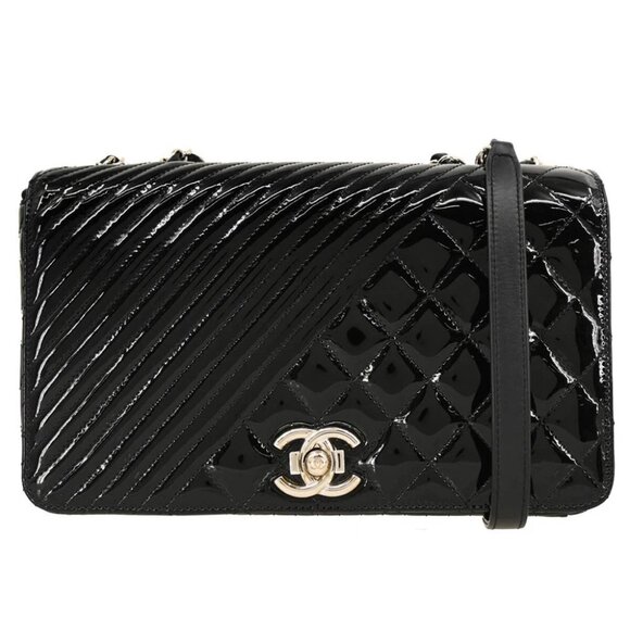 Chanel Black Patent Leather Shoulder Bag XX92041 - Picture 1 of 11